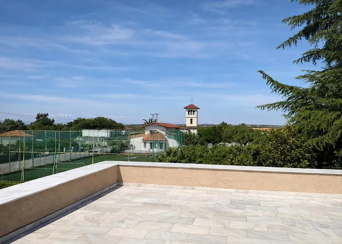 Saltos - Peaceful Poolside Retreat Vilă *