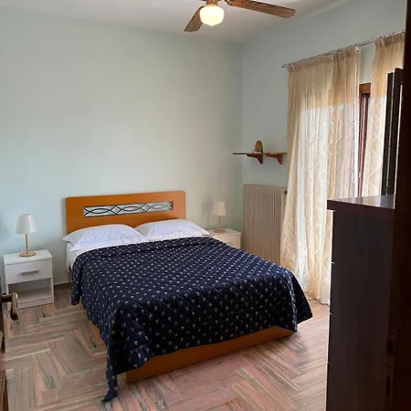 Saltos - Peaceful Poolside Retreat Villa *